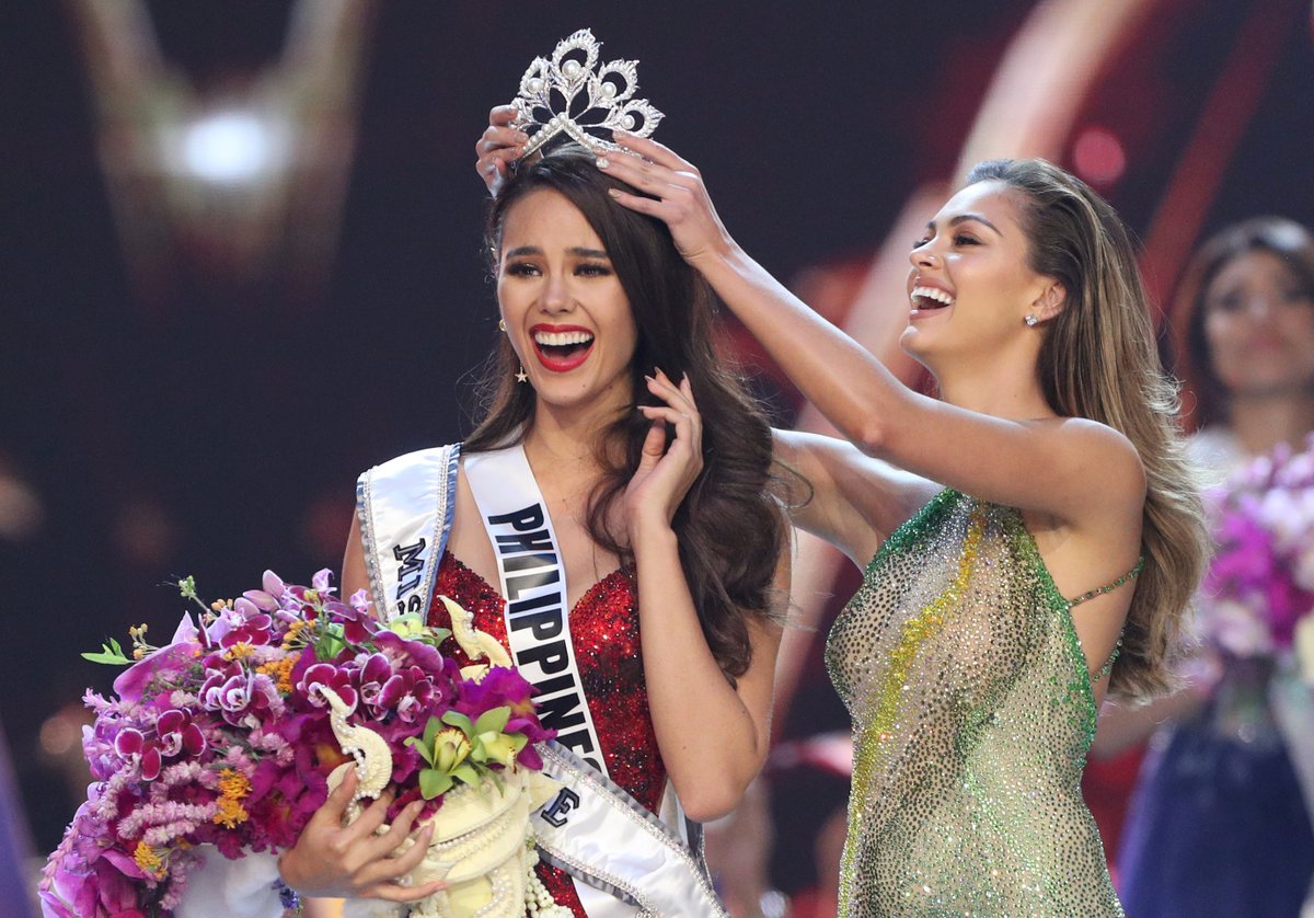 Catriona Gray is crowned Miss Universe 2018, the fourth Filipina to win the prestigious pageant, during the coronation in Bangkok, Thailand on Monday (Dec. 17, 2018). (Photo from Miss Universe Twitter page)