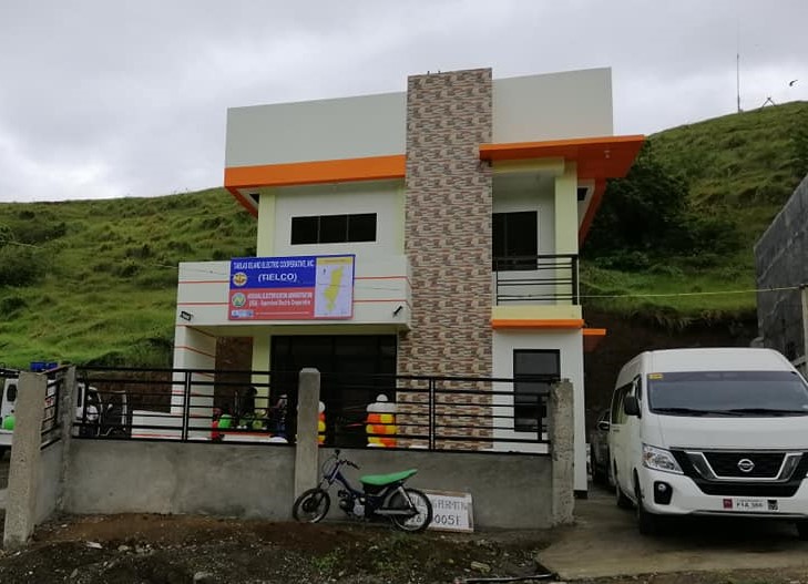 Larawan ng bagong service center ng TIELCO Inc., na itinayo sa bayan ng Sta. Maria. (Larawan ni Dennis Alag/TIELCO)