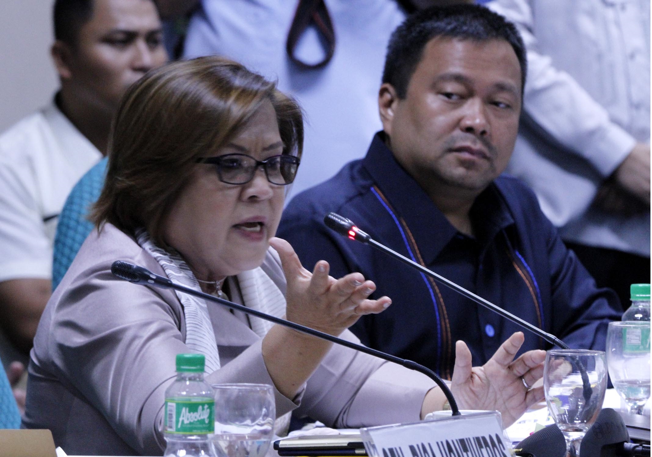 Senator Leila De Lima during the Senate public hearing into alleged extrajudicial killings of drug personalities on Thursday (Aug. 18, 2016) at the Senate building in Pasay City. (PNA photos by Jess M. Escaros Jr.)