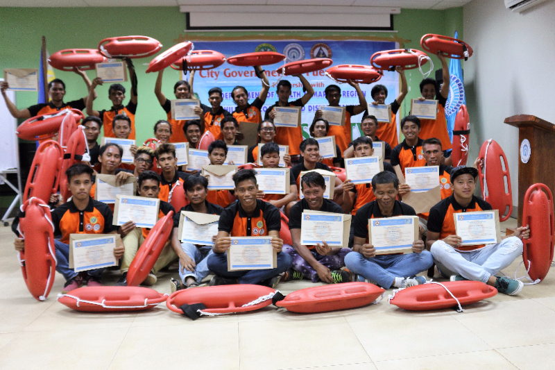 The 33 successful DOH-MIMAROPA WASAR trainees poses after their graduation cemermony held at the Conference Room 1, Puerto Princesa City Hall on June 9, 2017