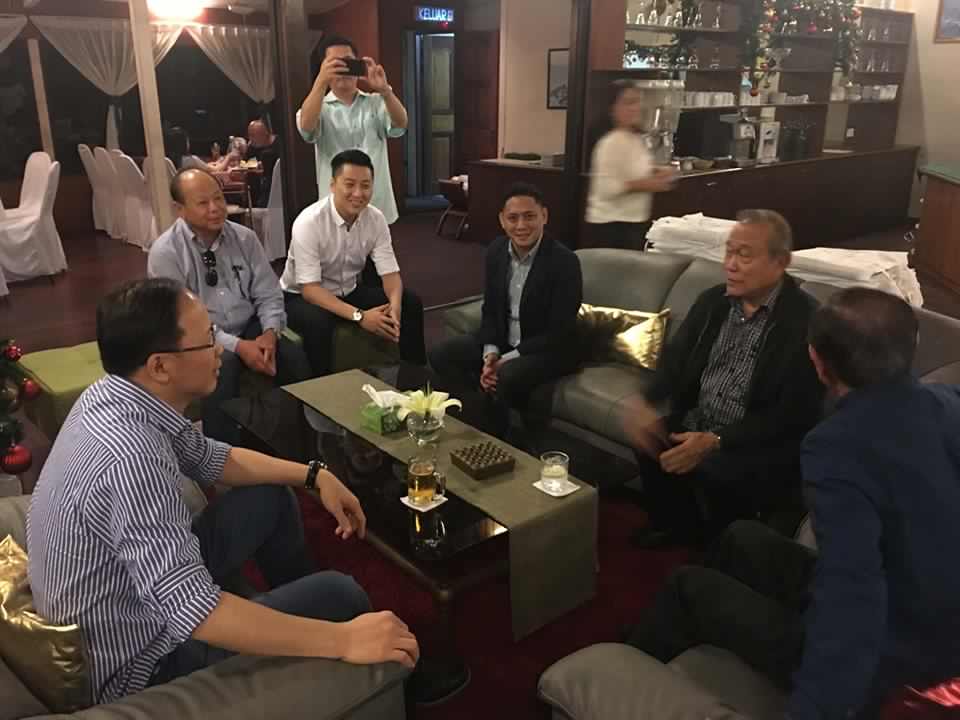 Nakikipagpulong ni Palawan Gov. Jose Ch. Alvarez (pangalawa sa kanan) sa mga opisyal ng Sabah Ports Sdn Bhd at Suria Capital. (Larawan mula sa PIO)